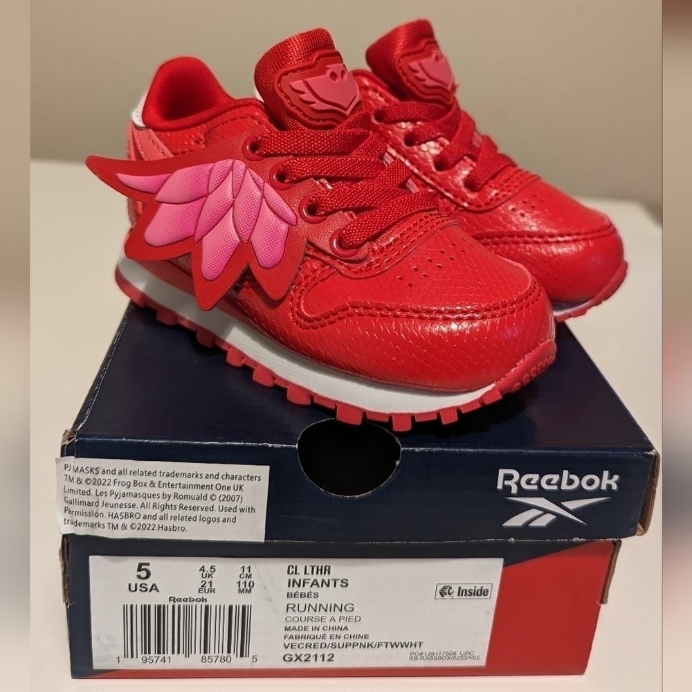 𝅺brand New Reebok Awlet- PJ mask limited edition